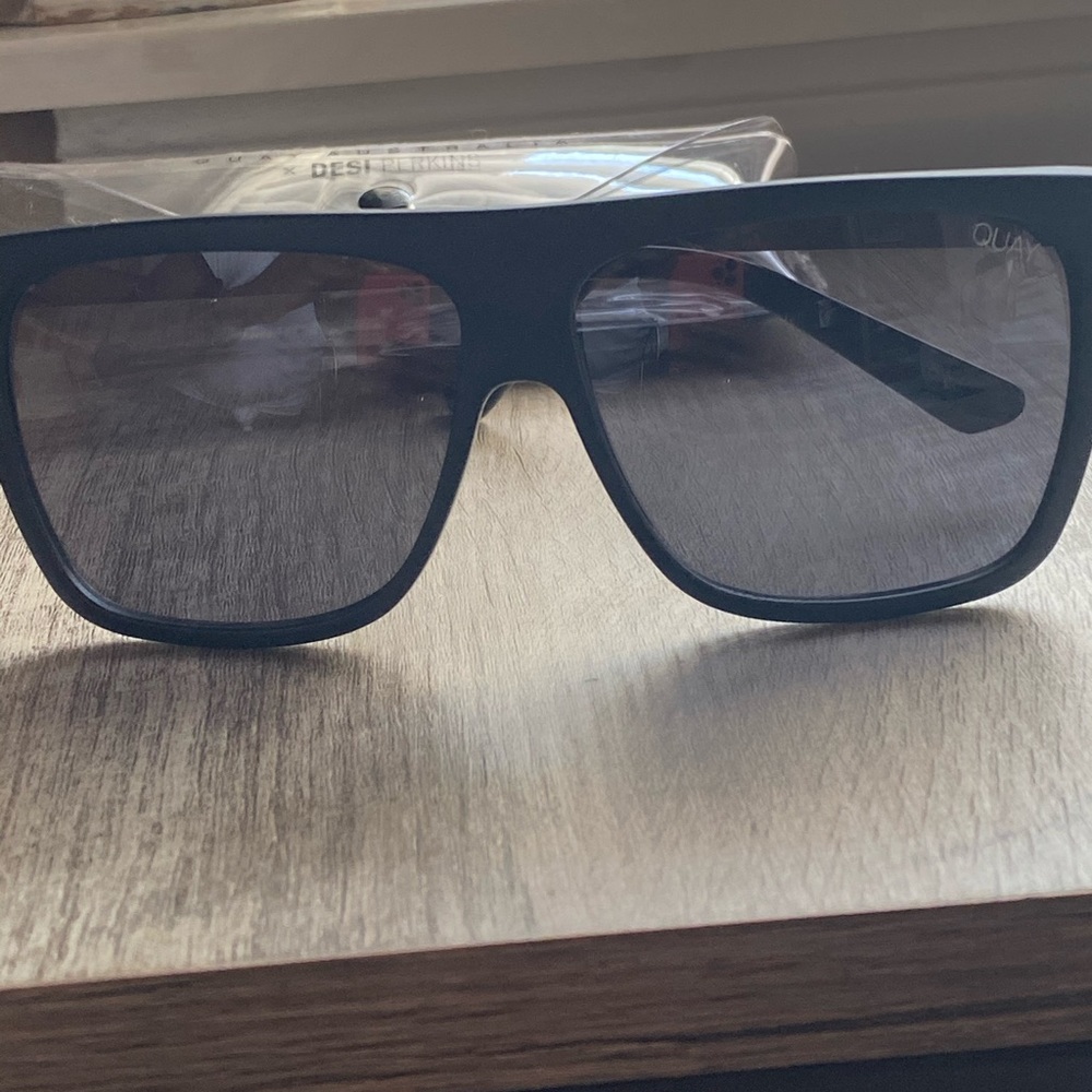 Quay OTL II Sunglasses